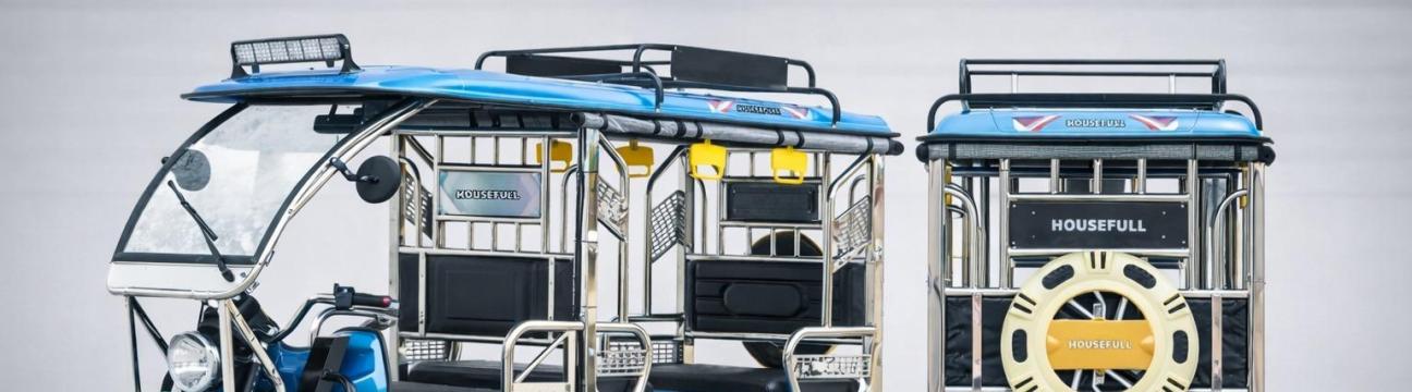 Housefull E Rickshaw