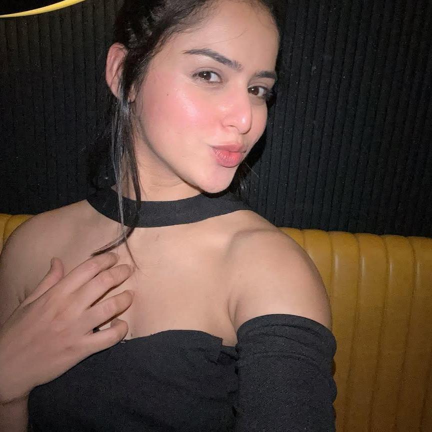 Russian Escorts In  Delhi