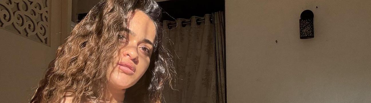 Anaya Khan +971544802886