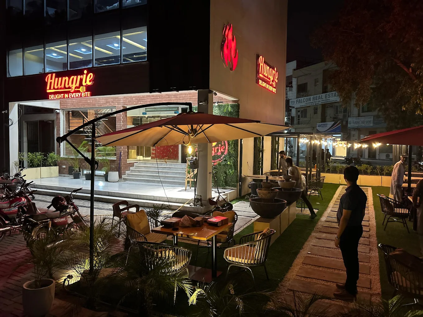 Hungrie Fast Food Restaurants In Lahore
